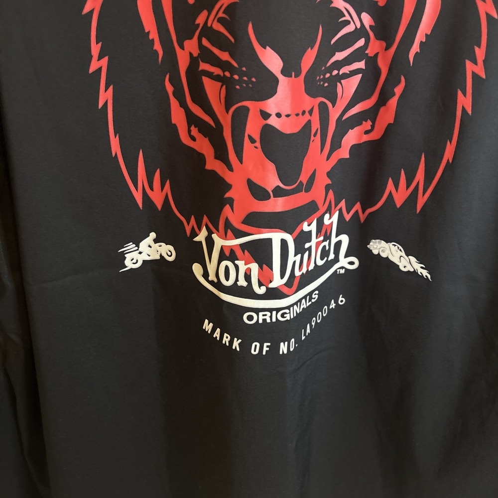 VON DUTCH MEN'S BLACK‎ WITH RED TIGER GRAPHIC SHIRT, SIZE M - Picture 5 of 9